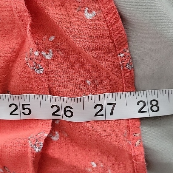 Old Navy Women's V Neck Blouse - Picture 11 of 11